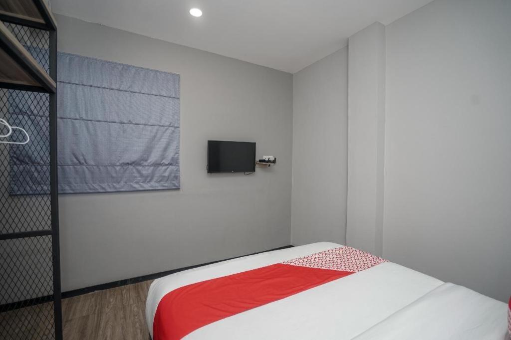 Oyo 568 Rajawali Homestay Palembang Kültér fotó