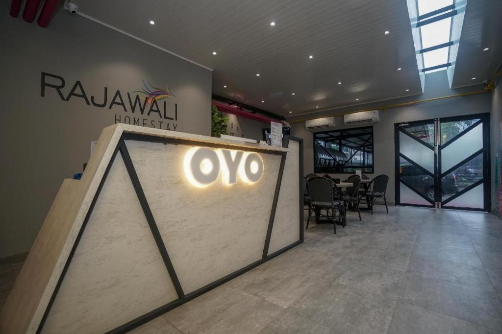 Oyo 568 Rajawali Homestay Palembang Kültér fotó