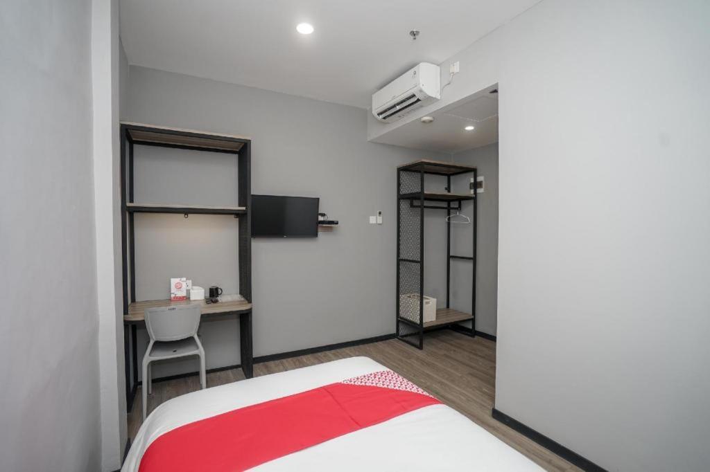 Oyo 568 Rajawali Homestay Palembang Kültér fotó