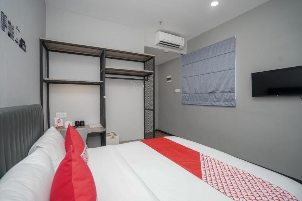 Oyo 568 Rajawali Homestay Palembang Kültér fotó
