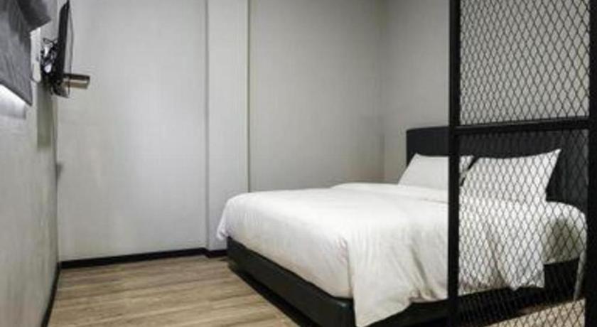 Oyo 568 Rajawali Homestay Palembang Kültér fotó