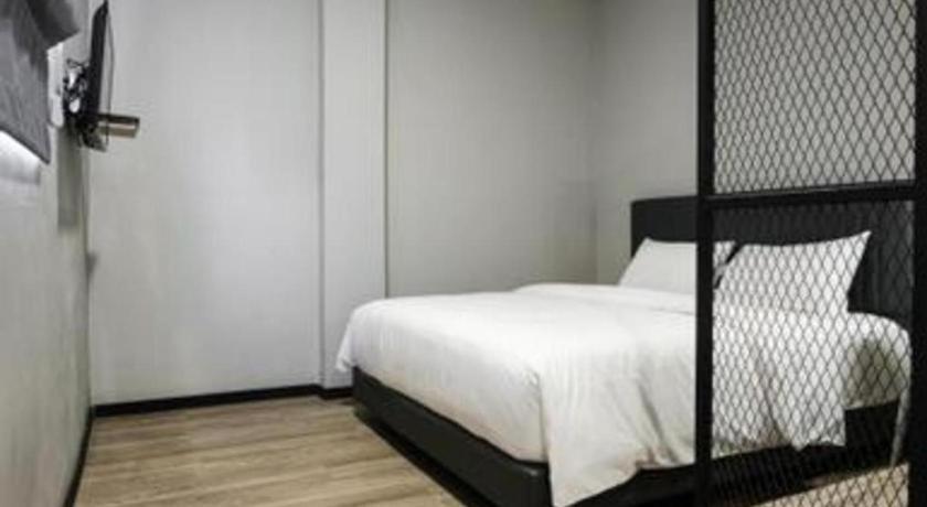 Oyo 568 Rajawali Homestay Palembang Kültér fotó