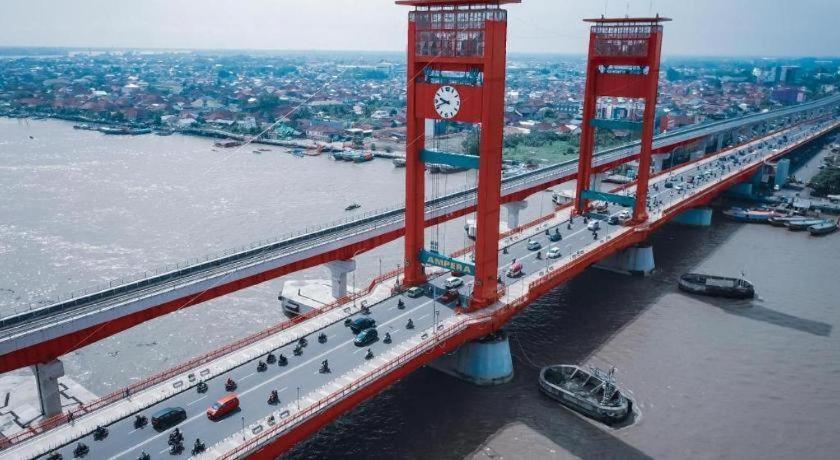 Oyo 568 Rajawali Homestay Palembang Kültér fotó